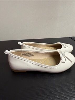 Classic White Ballet Flats with Bow - Little Girls SZ 13